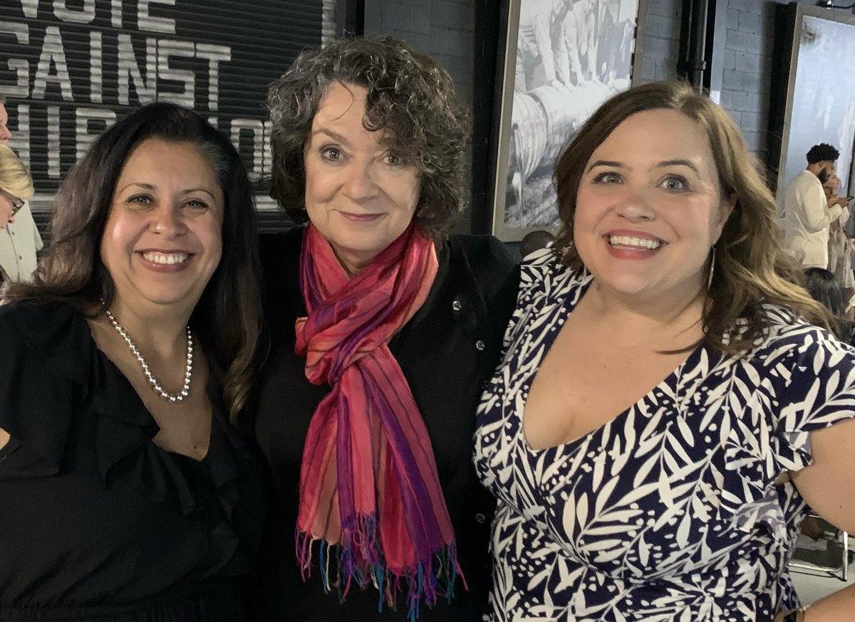 Great event with great friends to celebrate the amazing work of <a href="/CasitaCenter/">La Casita Center</a>. Thanks to <a href="/IUSoutheast/">IU Southeast</a> for purchasing our tickets. #somosuncirculo