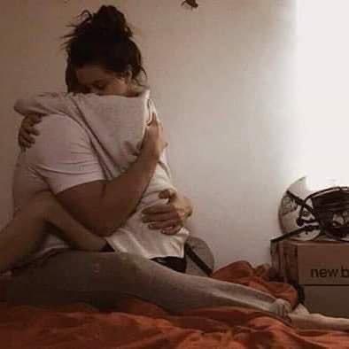 Mesmo que eu brigue com você, que eu te irrite, ou até mesmo que eu me irrite, acredite que não existe mais ninguém que me faça tão feliz como você, eu não te trocaria por ninguém nesse mundo. ❤