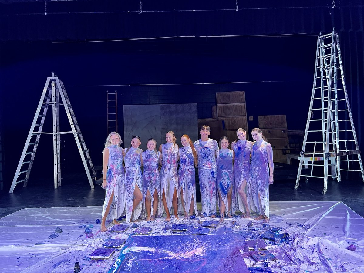 MrsDRSchultz's tweet photo. 🌟 Thrilled to have the opportunity to work with the incredibly talented, Florence Academy Dance Company @fafadanceco ❤️It's truly an honor and privilege to work with such open minded dancers! I can't wait to see what movement we create together in the choreographic process.✨ https://t.co/UZPoOlp8Xy
