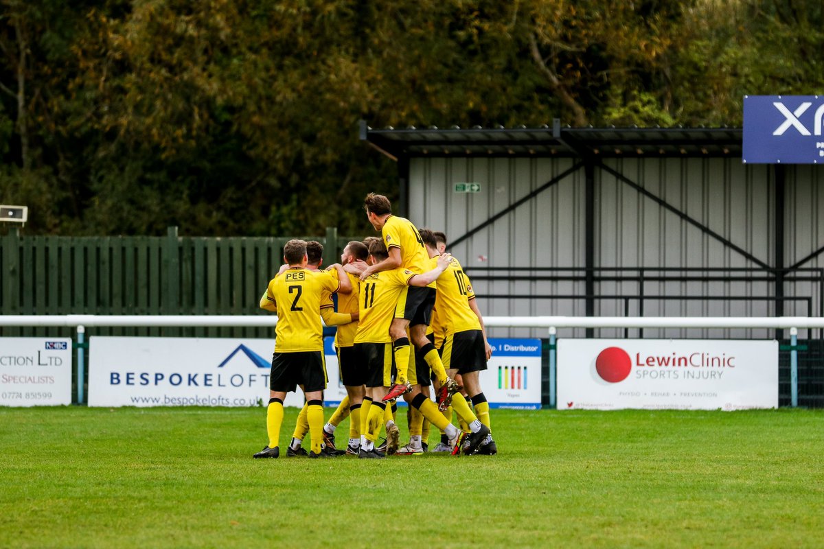 StanwayRovers's tweet photo. 𝑾𝒉𝒂𝒕 𝒂 𝒎𝒐𝒎𝒆𝒏𝒕 𝒕𝒉𝒊𝒔 𝒘𝒂𝒔!!!!! 🤩🤩

Star signing @Conway82 with the opening goal yesterday at Myrak Park, against Buckhurst Hill💥

#WeAreStanway | #StanwayRovers 

@EssexSenior • #ESL https://t.co/rwNwDyhJPg
