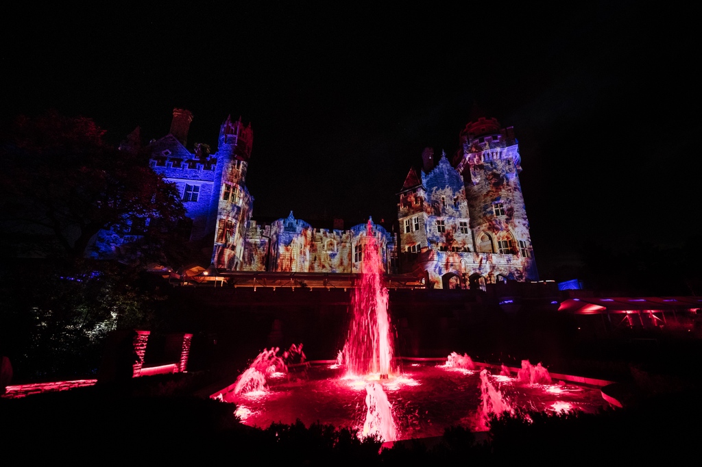 CasaLomaToronto's tweet photo. Leave your comfort zone behind and embark on a journey through the unimaginable at Legends of Horror. 👻

Tickets - https://t.co/IAyqu4SVpb
#legendsofhorror #casaloma #casalomatoronto #halloween #spookyseason #hauntedhouse #todotoronto #october #fall https://t.co/bYQTSEk6ah