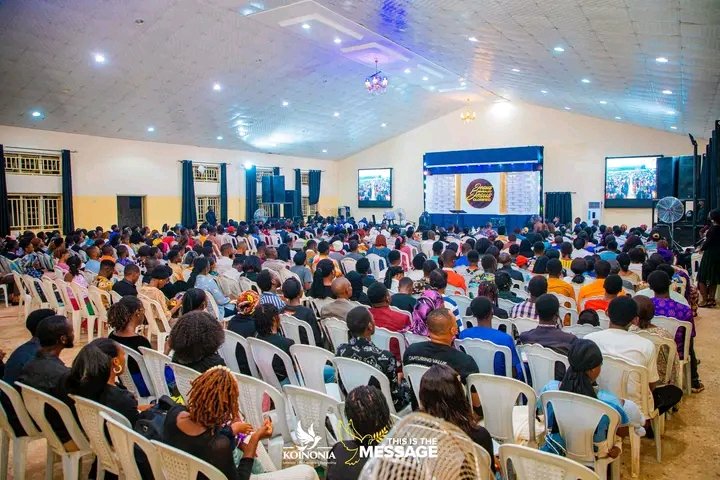 koinoniazaria's tweet photo. Psalm 119:105 KJV
Thy word is a lamp unto my feet, And a light unto my path.

#ApostleJoshuaSelman
#ThisIsTheMessage
#ThisIsKoinonia 
#KoinoniaZaria 
#KoinoniaGlobal
#TheYearOfOpenDoors https://t.co/s9gapsDSFH