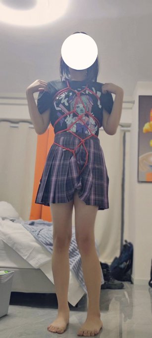 被绑起来了（ #伪娘 #女装子 #男の娘 #绳缚 https://t.co/NiANywNTlz<a href="/tag/%E4%BC%AA%E5%A8%98"class="tags">#伪娘</a><a href="/tag/%E5%A5%B3%E8%A3%85%E5%AD%90"class="tags">#女装子</a><a href="/tag/%E7%94%B7%E3%81%AE%E5%A8%98"class="tags">#男の娘</a><a href="/tag/%E7%BB%B3%E7%BC%9A"class="tags">#绳缚</a>