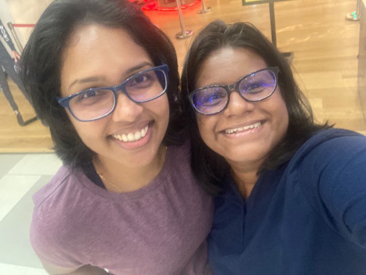 AyeshaShehani's tweet photo. Accident-ed @milzybud 🥰

Hi @Thizuu 😅 https://t.co/3Gvl2w8Jw1