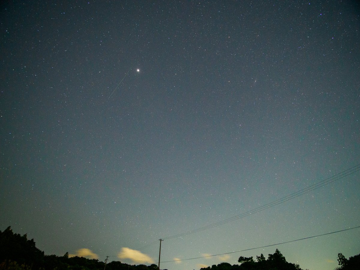 オリオン座流星群
2023-10-22
om-1＋laowa7.5mm

#デジカメ 
#流星群
#オリオン座流星群