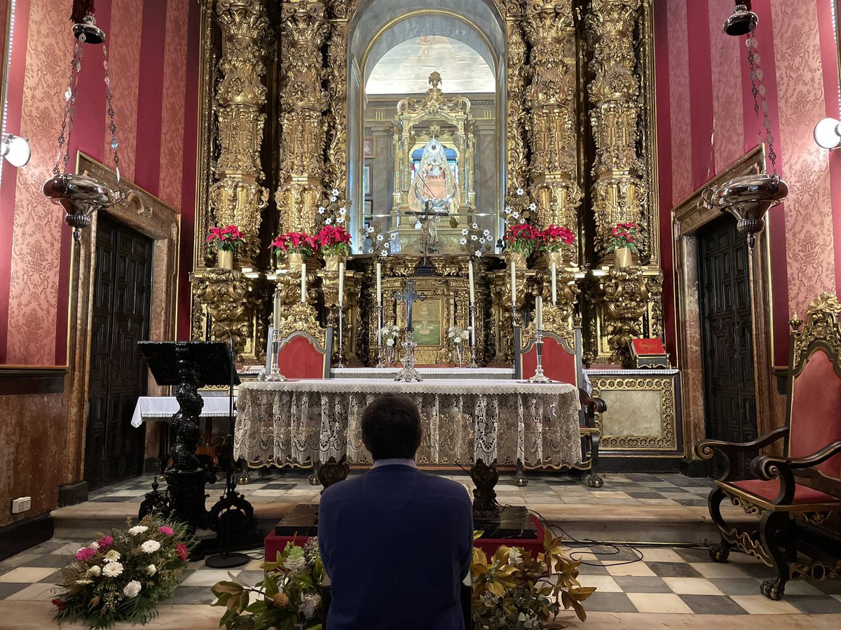 AlfonsoCandon's tweet photo. “Es necesario #orad sin desfallecer”(Lc 18,1-18) por la #paz, para que los mercenarios callejeros de la violencia no tengan la última palabra, sino que triunfe ese #pueblo sencillo que vive en el anonimato y que sufren la irracionalidad de los #violentos. 
#FelizDomingo https://t.co/Ae85Xr8B5B