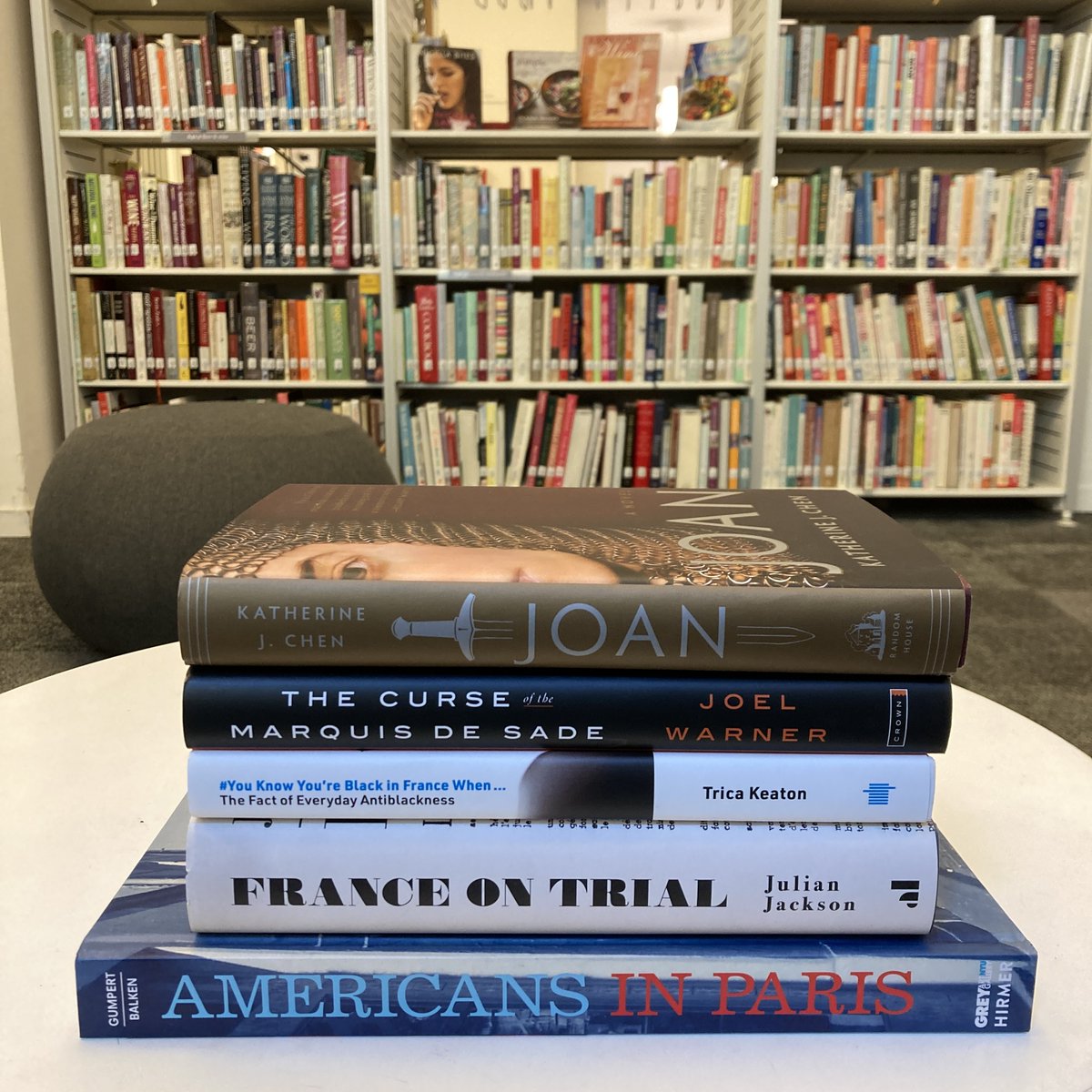 amerlibparis's tweet photo. There are just a few weeks to go until we learn the winning title of the American Library in Paris Book Award 2023 📚 🏆!  

Which of the five shortlisted titles (pictured) have you already read?   

#alpbookaward #americanlibraryinparis #literaryprizes #readingrecommendation https://t.co/JV7cTWqcR8