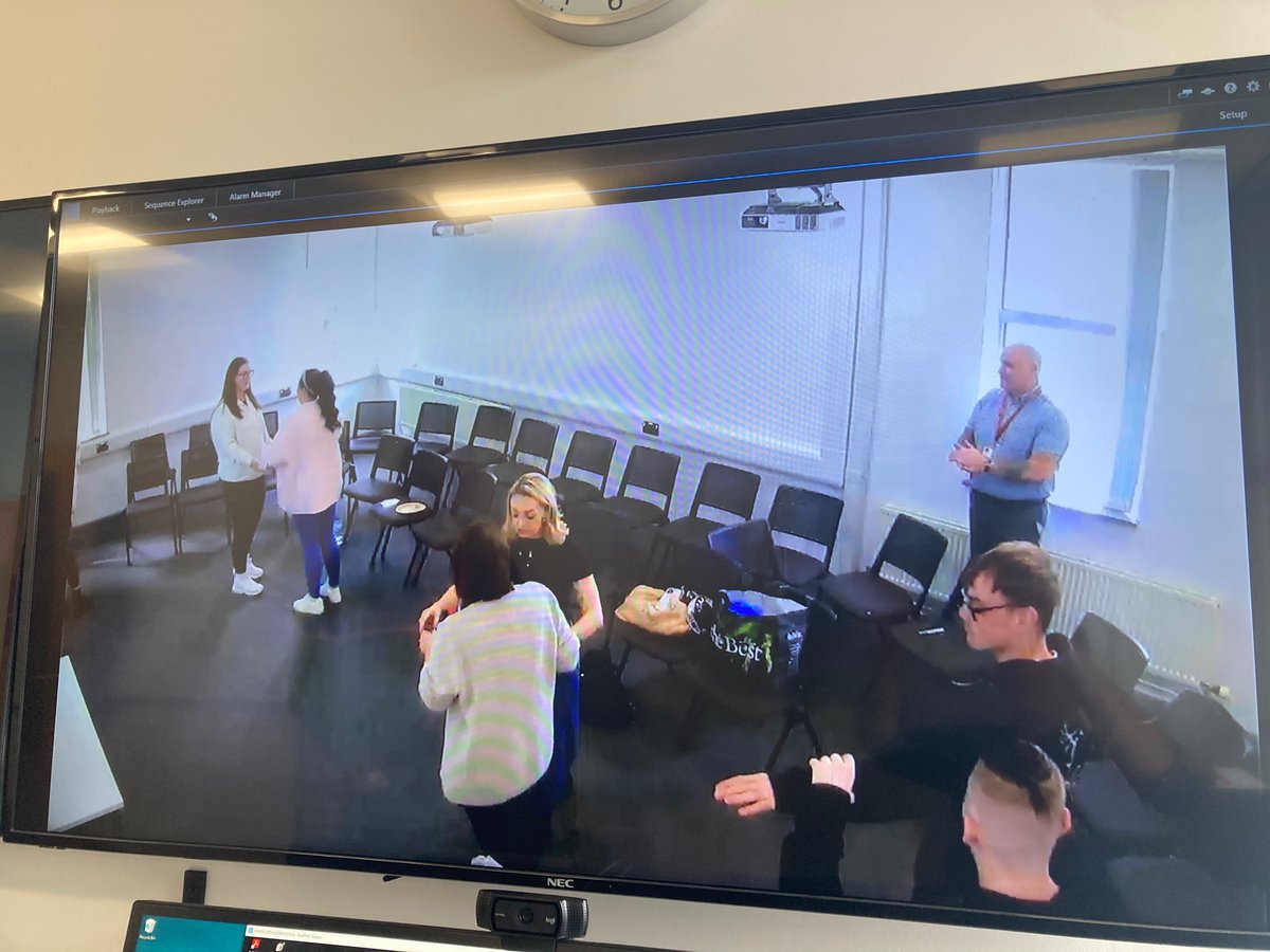 DrDeanW's tweet photo. A weekend with @UniSouthWales accelerated
@USWPolicing_Sec students. A mixture of VR experiences, assessments and simulations covering vulnerability, missing persons and road traffic collisions. @vickery_janine @RogerRoadsC63s @uswstaff @usw_flse https://t.co/O9NtDiGfHc