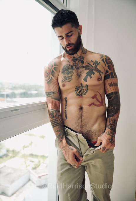 Be ready like this when I get home 😈😯  Rt for a 🎁 and Watch what happens next 👇 ❌❌❌ https://t.co/Hr5jBXENVN