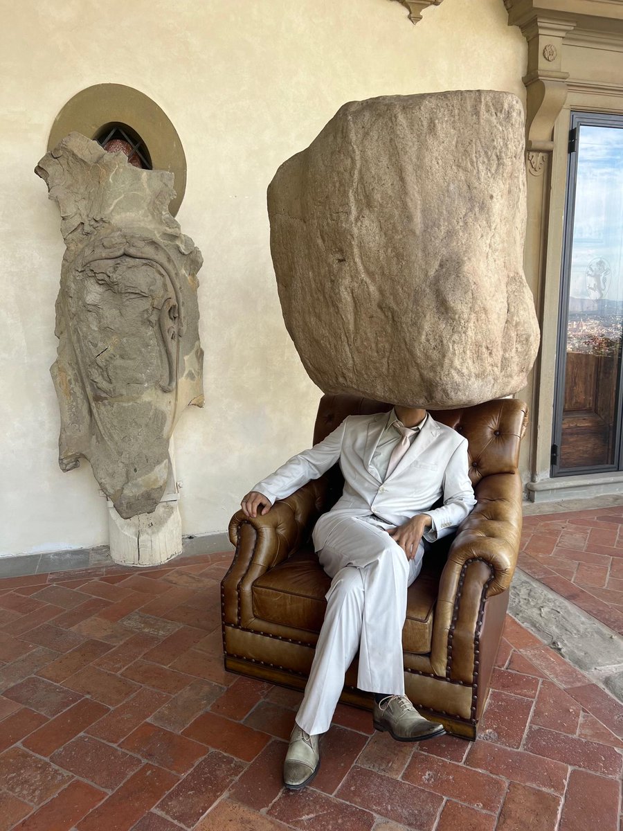 NotaBeneGlobal's tweet photo. A year in art is part of what we create for our private clients under management.

If contemporary art is one of your passions, why not let us take care of your art calendar, starting with fall and winter 2023/24?

#WeKnowWhere https://t.co/LWHqUEOw4G