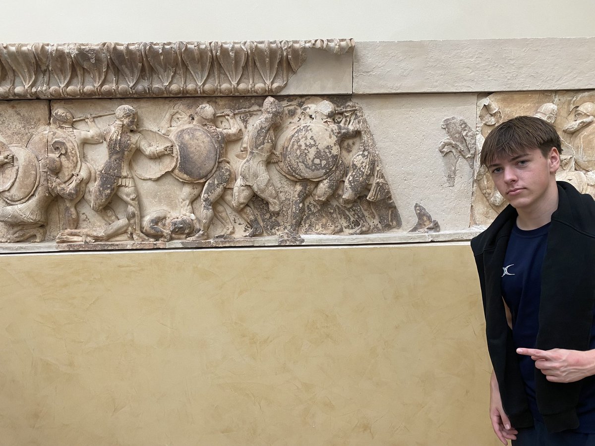ClassicsFelsted's tweet image. Delphi: a fantastic time exploring the spectacular sanctuary and oracle of Apollo on the mountainside, visited for centuries from far and wide. We enjoyed pondering what questions we’d like to ask Apollo!