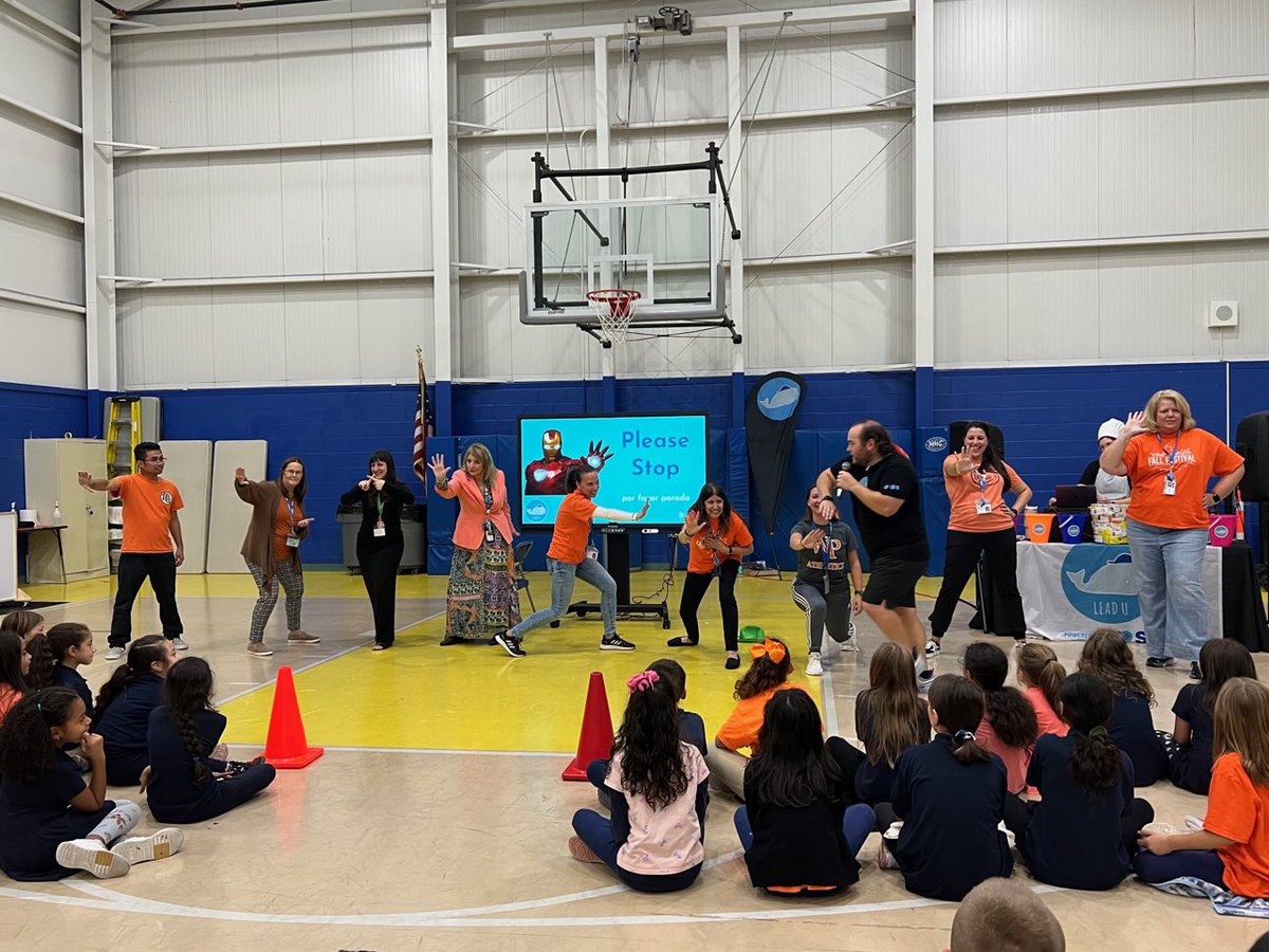 NA_Elementary's tweet photo. Washington School had a blast during their assembly with Lead U and Country Mike!🤠 #leadu https://t.co/69762LcMTI