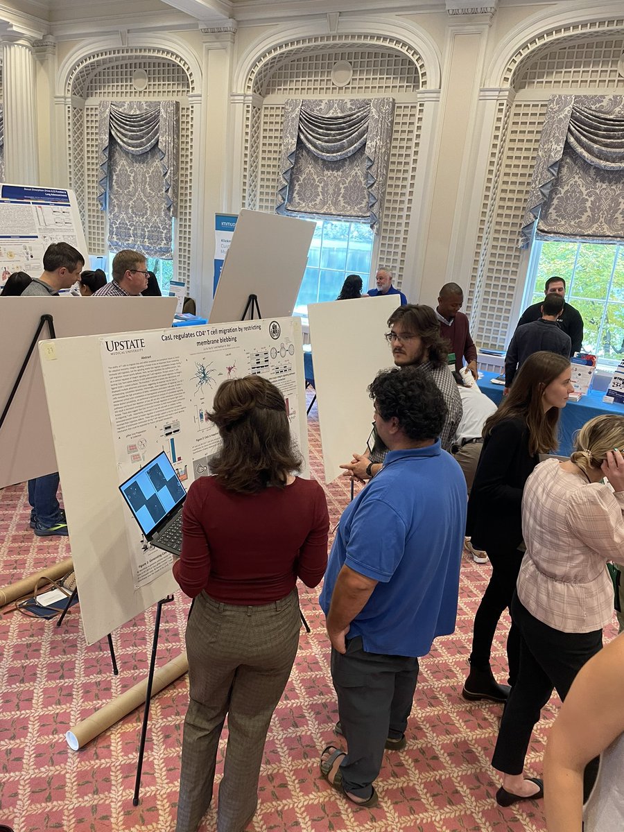 liz_kurtz_'s tweet photo. Had an amazing time at NYIC this year! I was very excited to present my poster and share what I’ve been working on!! @UpstateNews @roybiolab https://t.co/HbM92BvWyq