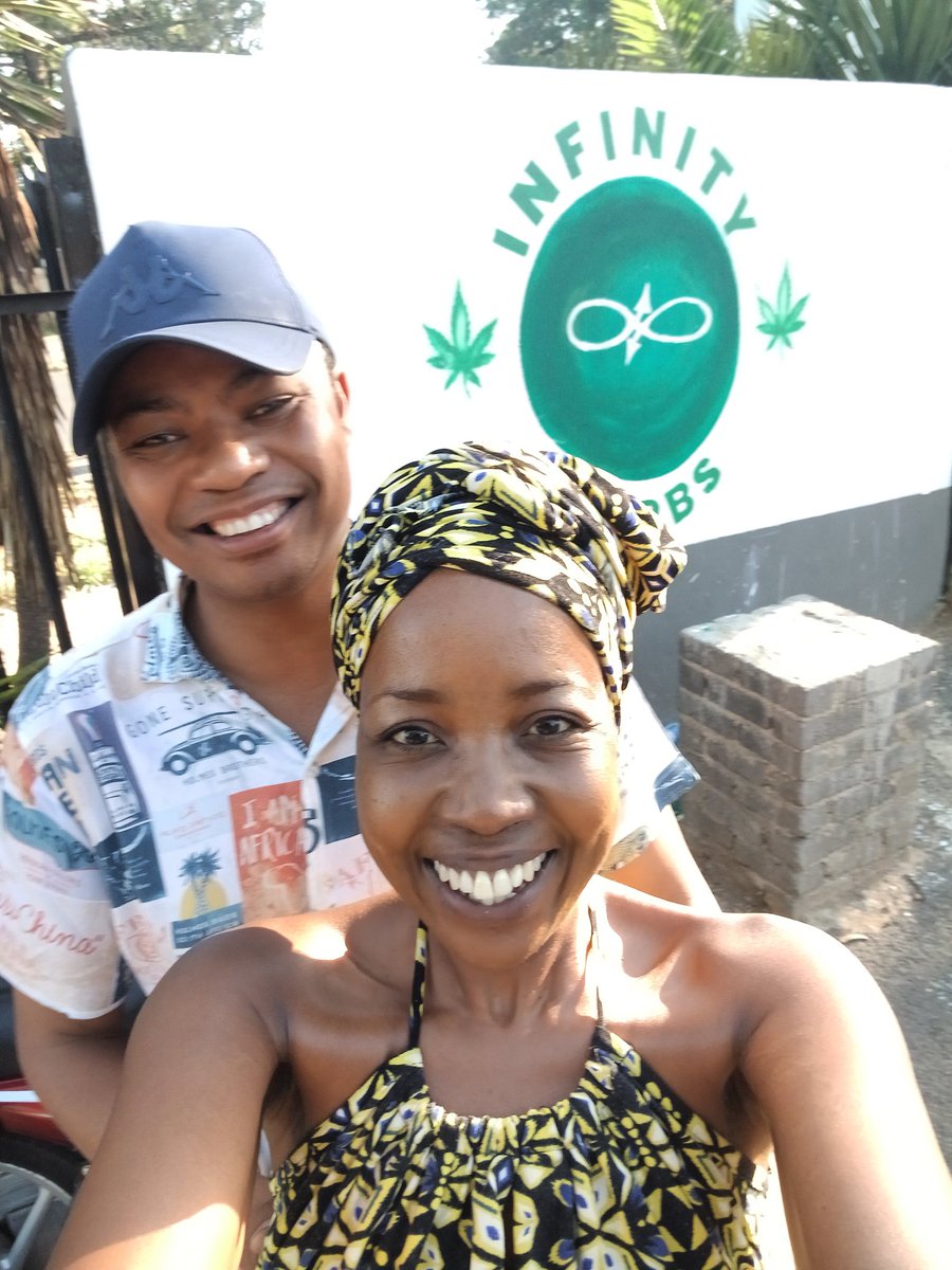 ntsikimazwai's tweet photo. Guys I found a spot......Mpondo Magic things.....cnr witkoppen and Main....there is also a car wash here guys....here is link ... 0647965597 https://t.co/hy6bdJ5IOE