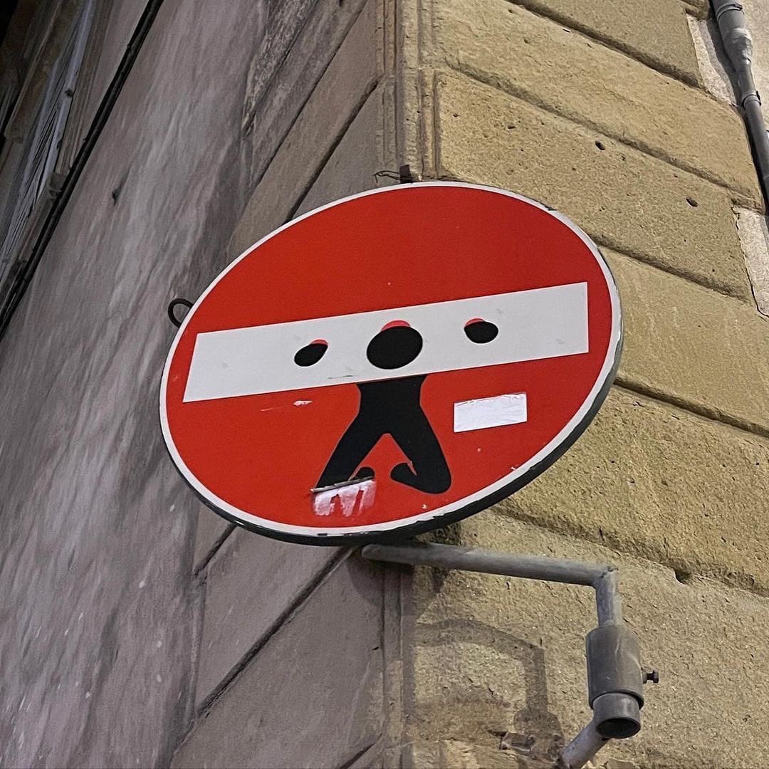 streetart_cz's tweet photo. #StreetArtCzechia on tour 🌍
Firenze 🇮🇹 1/3
Work by @CletAbraham
📸 27-30.12.2023.
📍 Spotted here and there in Florence
#cletabraham #clet #streetart #streetarteverywhere #urbanart #streetarteveryday #streetartflorence #streetartfirenze #florence #firenze #streetartitaly https://t.co/cKGmrynKZE