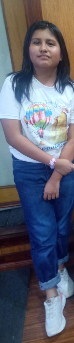 gustavoenavarro's tweet photo. No es una noticia agradable pero es imperativo que en la medida de nuestras posibilidades ayudemos. Sarah Esther una niña de 13 años ha estado chateando con alguien quien la citó en área de Centro Comercial en la Aurora. Desde entonces esta desaparecida desde el viernes. Dale RX https://t.co/gZpHwXE8hQ