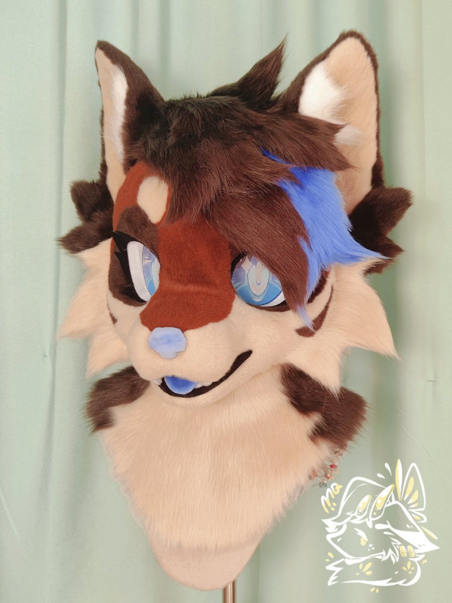 小狼安全到家🐺🏠！这里是小甜品的头部展示✨✨
拥有者：<a href="/Frostclaw_05/">Frostclaw_05</a>
#fursuit