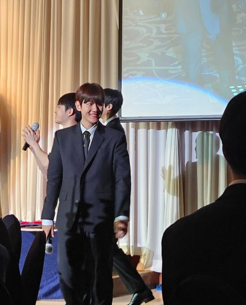 이게원본잉가 몰라 완전 앙글이야 버거싶어 백현왕댜 #BAEKHYUN #백현 <a href="/B_hundred_Hyun/">Baekhyun_EXO</a>