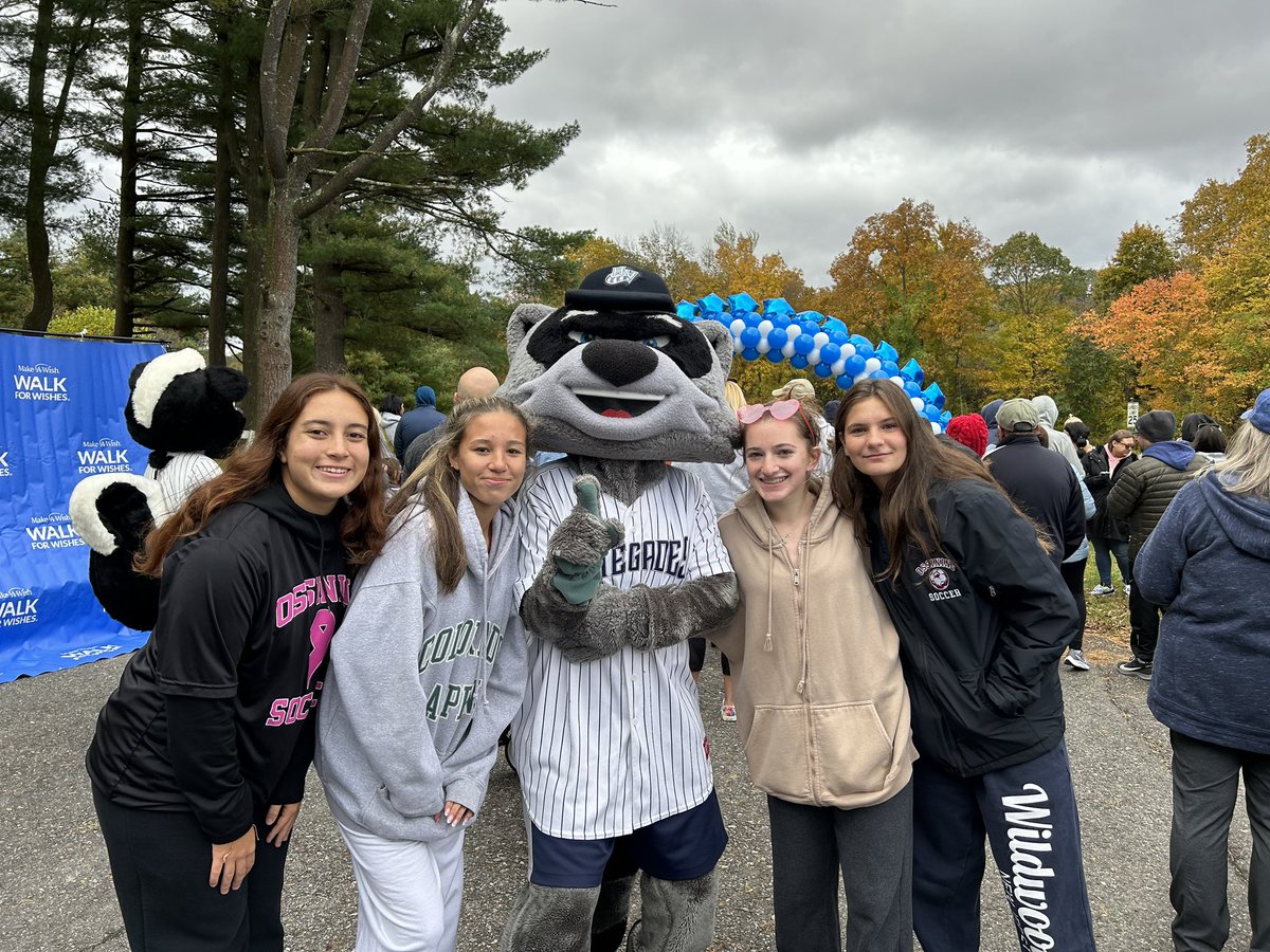 Our O-Mazing Girls Varsity Soccer team supporting the WALK FOR WISHES - Make A Wish Hudson Valley fundraiser. It supports granting life-changing wishes for children with critical illnesses ⚽️ #OPride #CultureOfCare