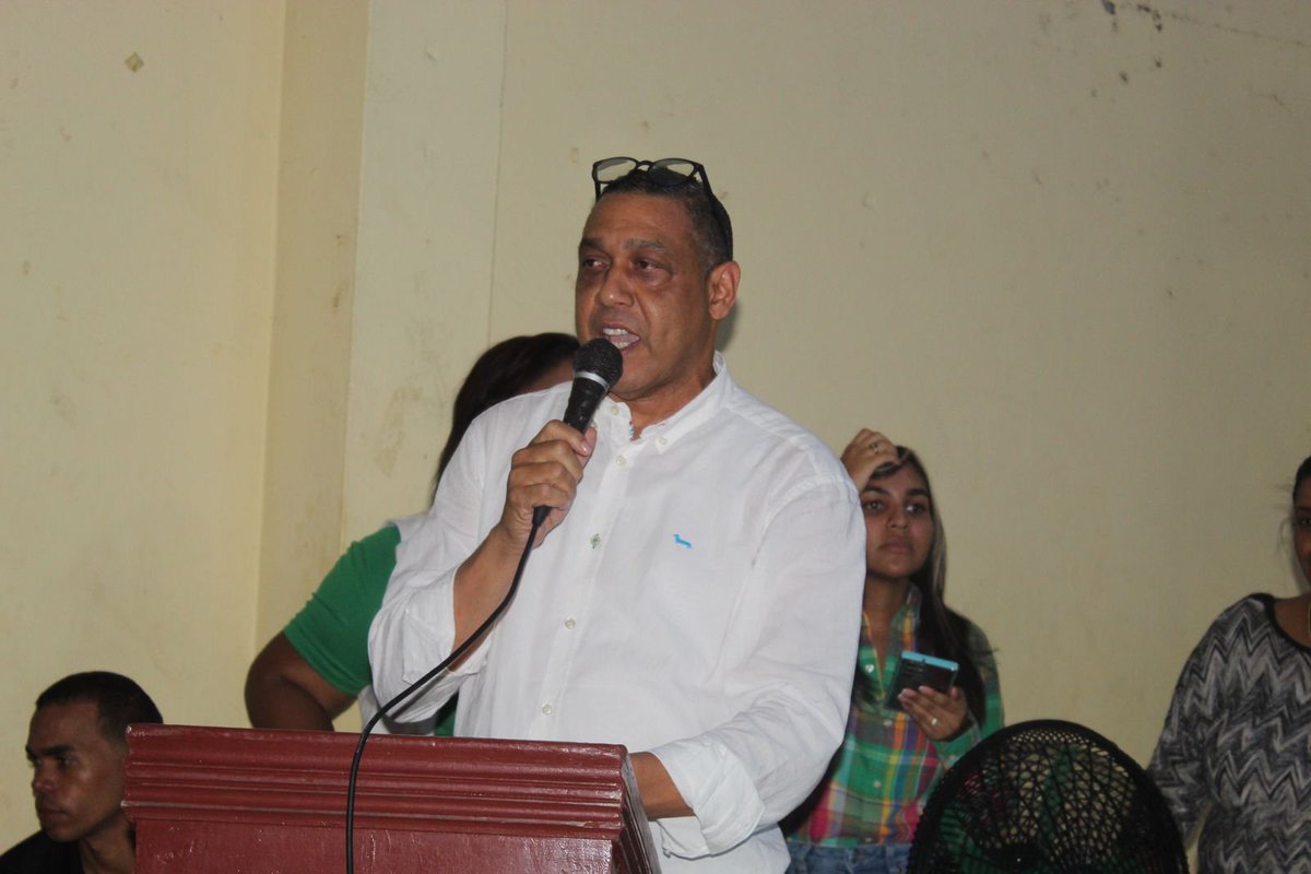 wallynet3's tweet photo. En un emocionante acto de apoyo a la candidatura a Diputada de @AlexandrapenaRD el Dirigente Alfredo Pichardo y su equipo llenaron el Club Pidoca de simpatizantes comprometidos con el Proyecto #AlexandraDiputada #FuerzaDelPueblo #ElPale #AlexandraContigoSiempre #FPComunica https://t.co/7gANZoprLI