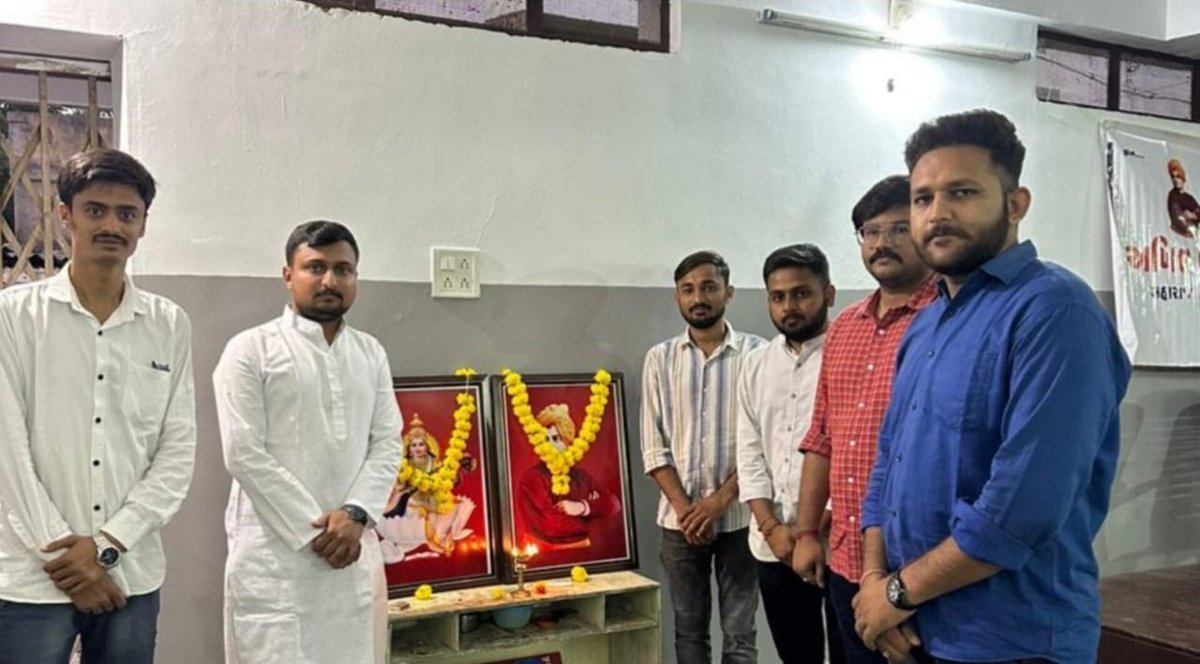 MkbuAbvp's tweet photo. આજરોજ ABVP MKBU ની નવીન કારોબારી ઘોષણા કરવામાં આવી.આ કાર્યક્રમ માં વિશેષ ઉપસ્થિત પ્રદેશ સહ મંત્રી સંદીપસિંહ જાડેજા રહ્યા.

#abvpgujrat 
#ABVPBHAVNAGAR https://t.co/cNwNvEdWcA
