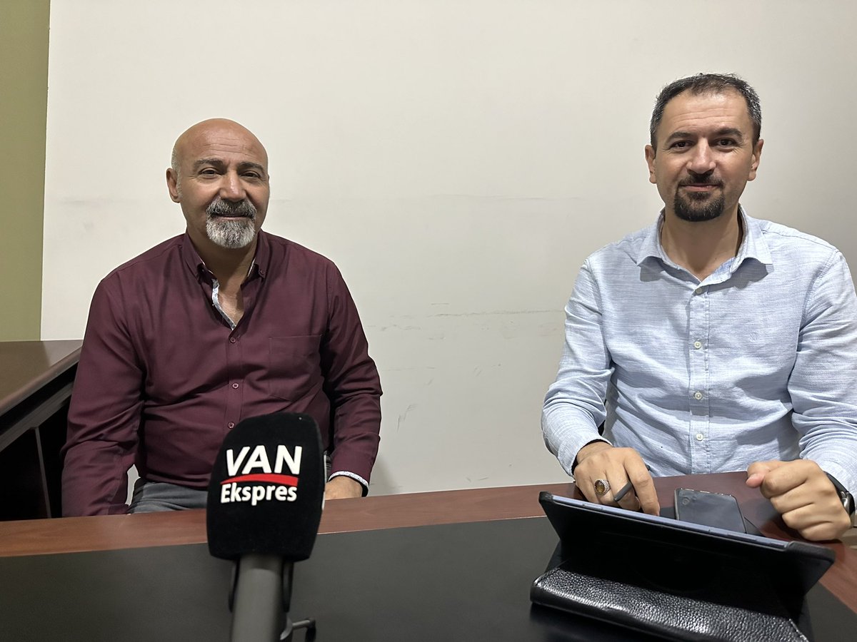 VanEkspres Spor Başlıyor … 

Bu haftanın Konuğu Tüm Spor Adamları Genel Başkan yardımcısı ve Van şube başkanı Sacit Solmaz … <a href="/sacitsolmaz/">Sacit Solmaz</a> <a href="/msdicle/">𝕊𝔼𝔻𝔸𝕋 𝔻𝕀̇ℂ𝕃𝔼</a>