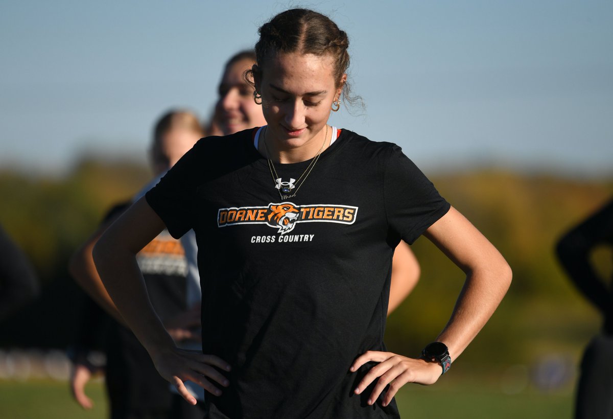 Scoop_DoaneTF's tweet photo. Say good morning, Gracie

@GraceColbert9 

#DoaneXC #BlazingTiger https://t.co/9ZTtfO2PPu