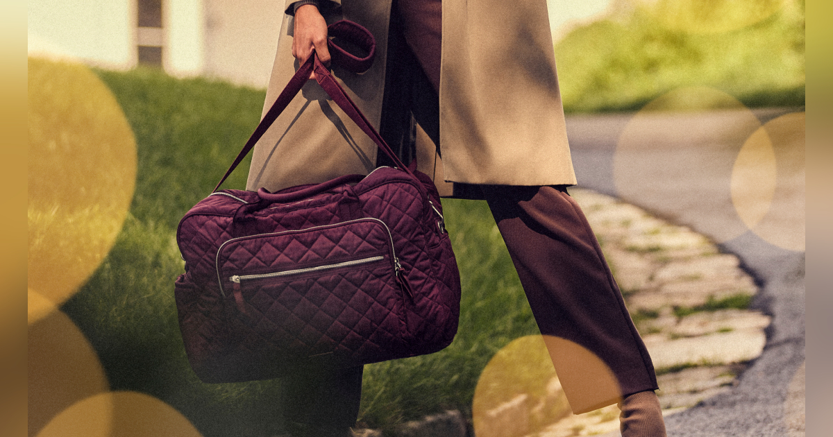 SmithHavenMall's tweet photo. Your favorite Weekender styles are on sale from $89 – $109 (reg. $135 – $175) through November 15 @verabradley! https://t.co/9oBJ16jJoo
