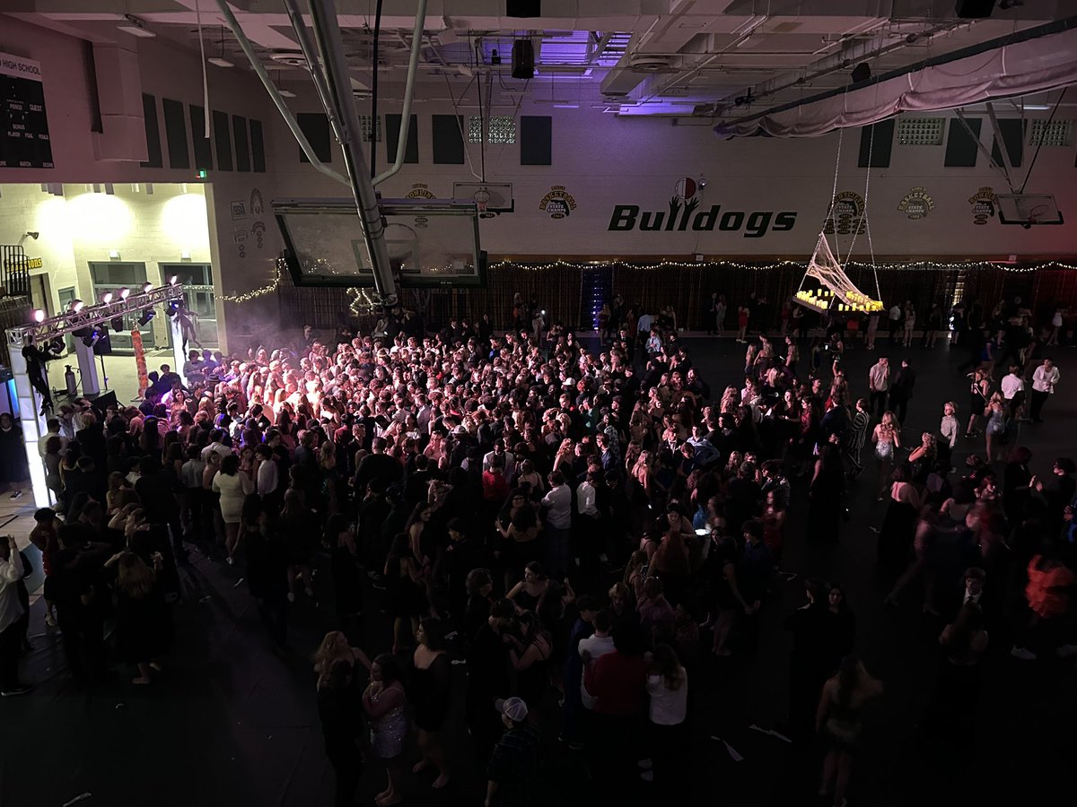 DeLand High Renaissance tweet media