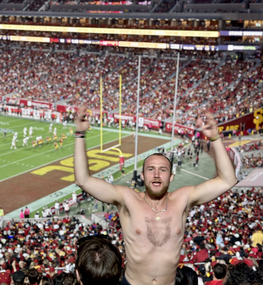 There’s just something about college football that’s simply cannot be described… love that game!