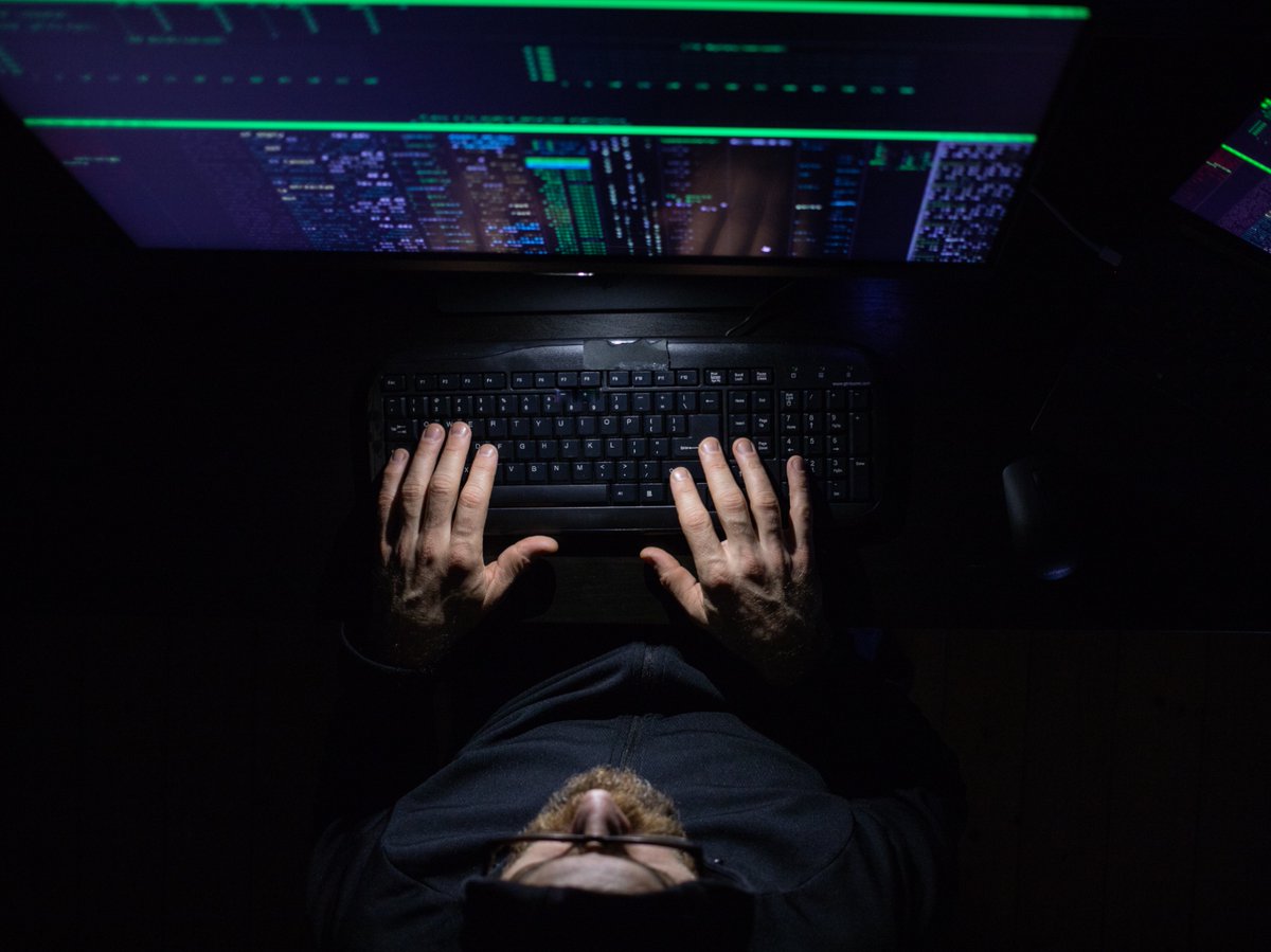 cybertipsguide's tweet image. Thinking of a career switch? Cybersecurity might be your real calling! Check out our blog on the 25 ways to pivot into this booming field, starting right now. #CyberCareer #TechPivot #SecureYourFuture | zurl.co/8i1J