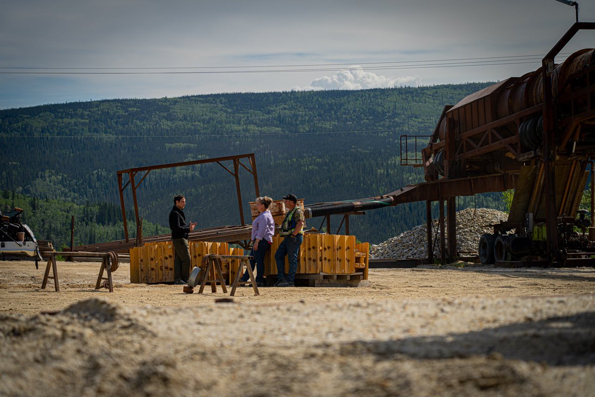 StillStandingTV's tweet photo. In Dawson City, YT⛰️

Catch this new episode on Tues Oct 24th at 8:30pm ET on CBC and CBC Gem⚜️ https://t.co/r4F0xaFHcw