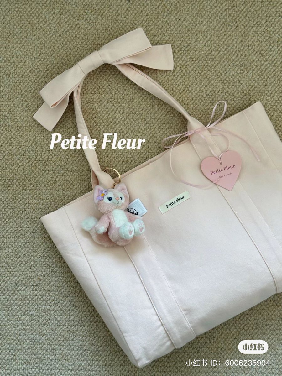 bbublequm's tweet photo. กรี้ดดดด ตอนนี้ Petite Fleur เขาออกไซส์ใหญ่มาเเล้วค่า น่ารักเเม้กกก 💐🖐🏻 https://t.co/ooDeVLdJ6r