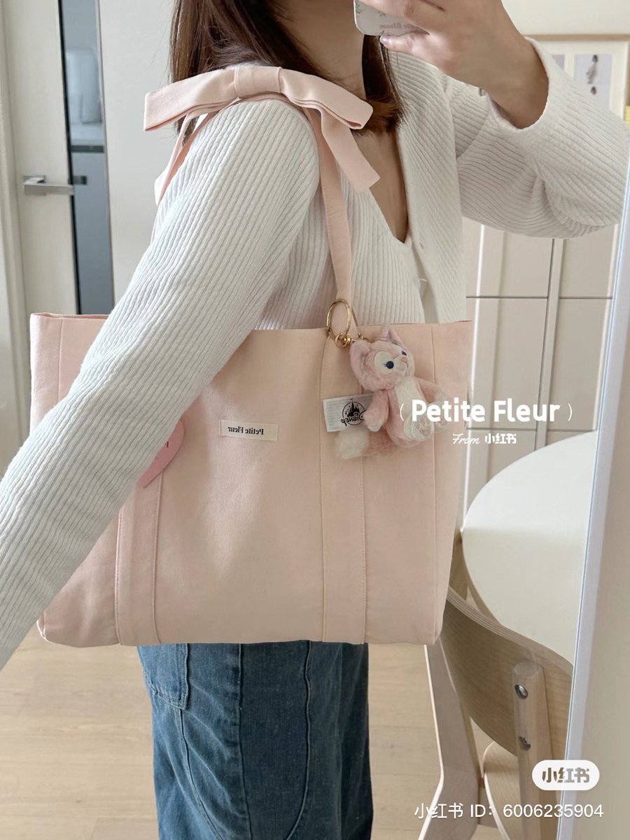 bbublequm's tweet photo. กรี้ดดดด ตอนนี้ Petite Fleur เขาออกไซส์ใหญ่มาเเล้วค่า น่ารักเเม้กกก 💐🖐🏻 https://t.co/ooDeVLdJ6r