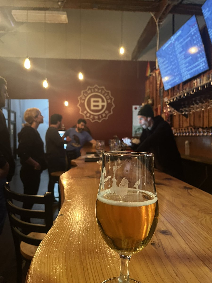 Yesterday Culminated at Culmination Brewing in PDX🍻Phaedrus IPA hit the spot🔥 It is an old school NW IPA that punches you in the face🦧🍻