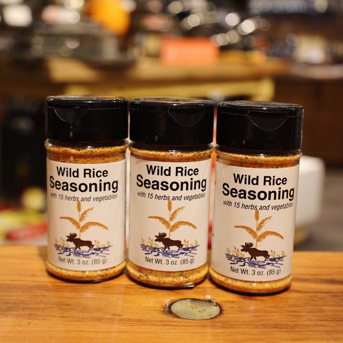 Sprinkle some locally crafted wild rice seasoning on your next dish! 🌾 

Shop here: duluthkitchen.com/wild-rice-seas…

#wildrice #wildriceseasoning #duluth #mooselake #shoplocal #duluthkitchenco #marketgourmet
