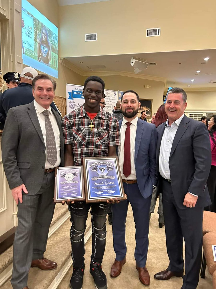 PAL Director of Development pictured with Youth Award Winner from the Boys & Girls Club of Bellport, and Event Sponsors: Scott Zambelli  of Heritage  Harbor  Financial and Matt Devine of Mutual Inc. 
#WeArePAL #youthawards #Palboard #boysandgirlsclub