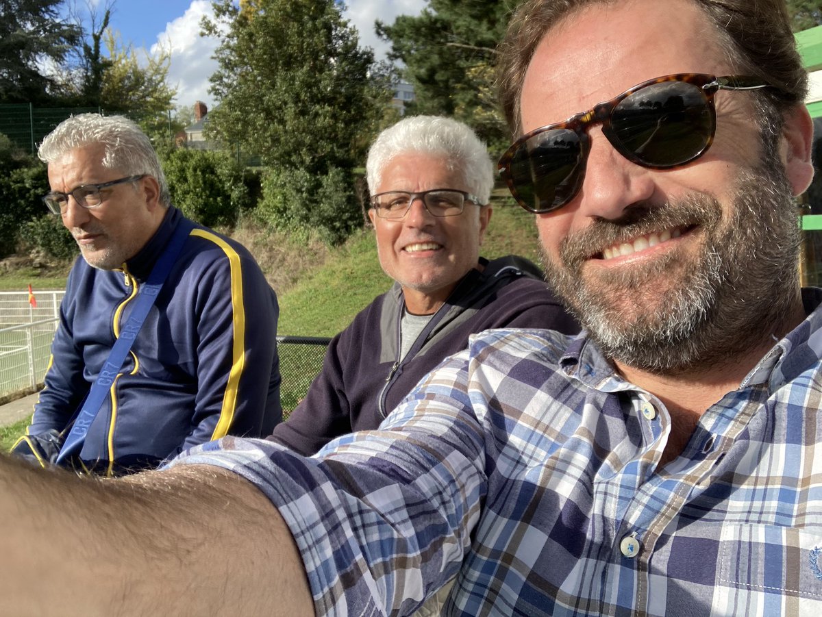 Foulques44's tweet photo. Victoire ensoleillée 😎 pour les seniors de La #Mellinet 2-0.
👉🏻l’occasion de parler infrastructures sportives, intégration par le sport, géopolitique
🙏🏻 Bravo à ce club vieux de 120 ans pour son action auprès des jeunes Nantais de toutes conditions !
#Nantes #sport #benevolat https://t.co/iwQQqrEqjU