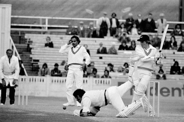 parody911's tweet photo. India in the 1975 world cup vs Australia 🏏 https://t.co/Wr6aPXBBYY
