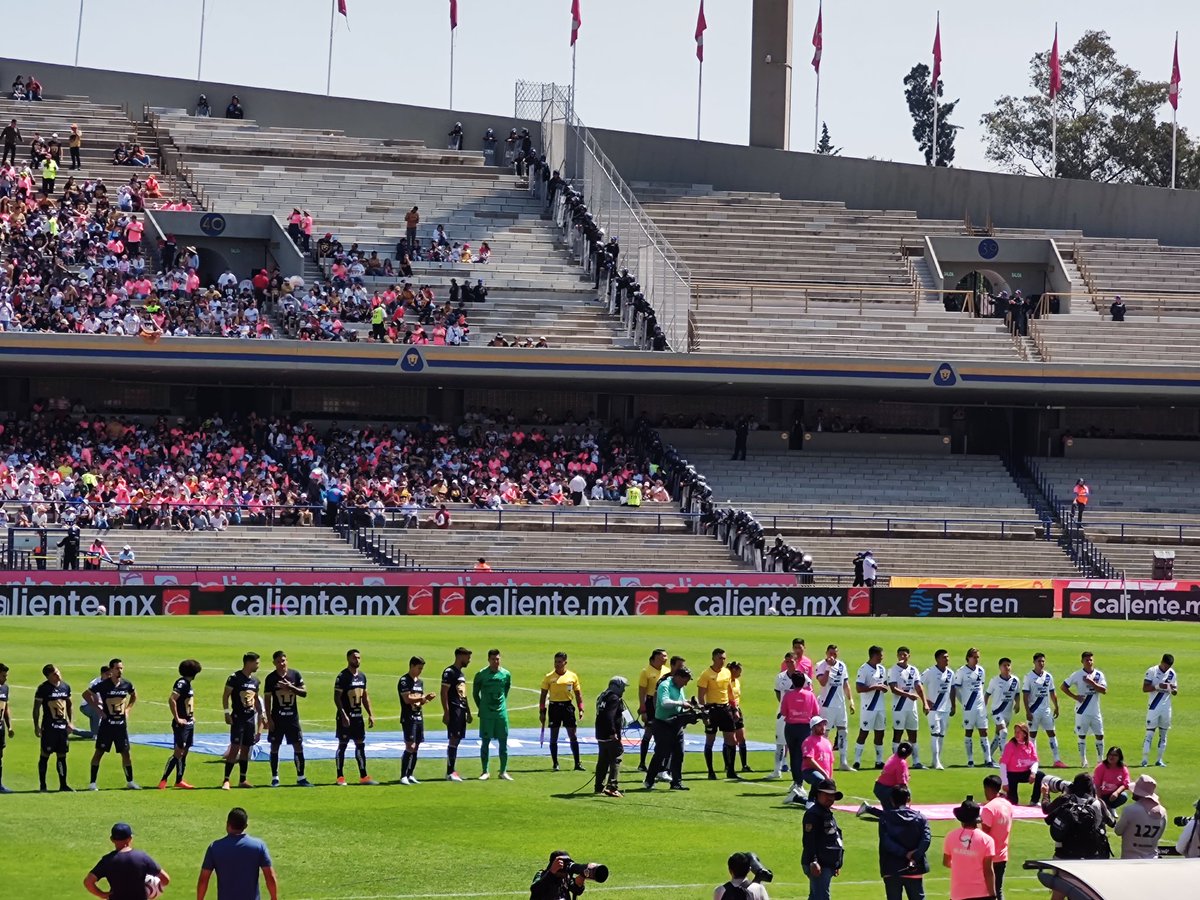 ¿Eres tú, Puebla? Si a mí me dijeron que jugaban los @rayados!