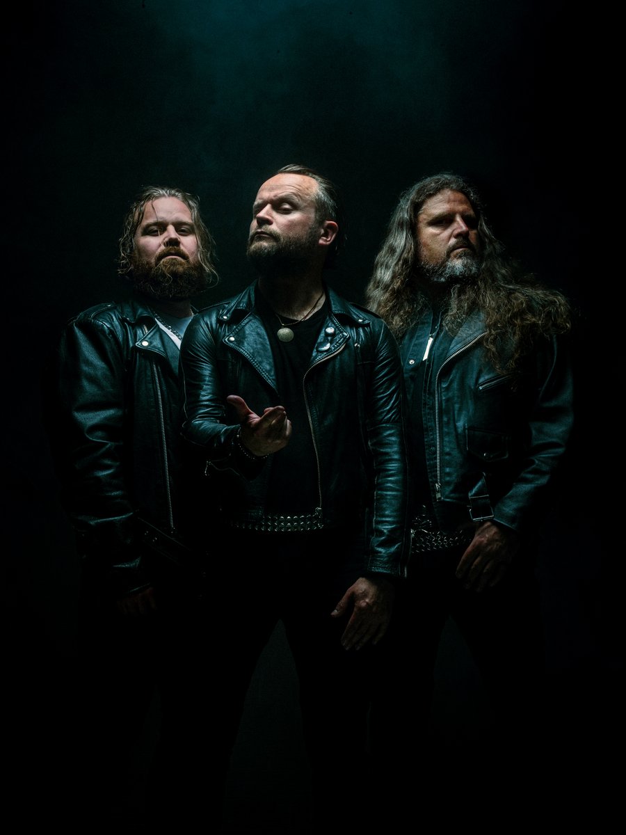 KickAssForever1's tweet photo. SAHG (Heavy Metal - Norway) - Unleashes New Video Clip for "Fall into the Fire" (Live) - Off their live EP "Live Demons” #Sagh
https://t.co/87yBLF1C4M https://t.co/m4nONnYT7j
