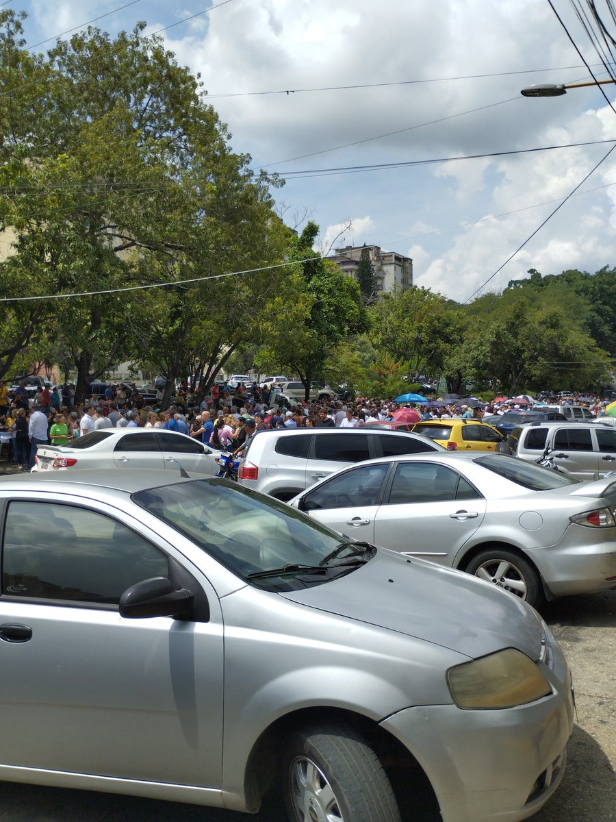 ReporteYa's tweet photo. #22Oct 11.50am #Primarias2023 #Valancia #LosNisperos @patmartinezc· Los Nísperos, Valencia. https://t.co/BBrQmNgfMe