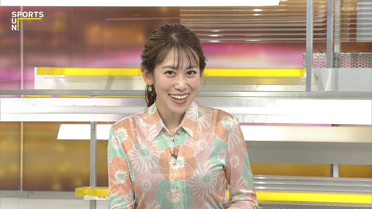 vote_her5's tweet photo. 先週の中川アナ！

#中川安奈 #中川アナ #アナウンサー #女子アナ #NHK #サンデースポーツ #あんなこんな https://t.co/FwXokQ4Nlt