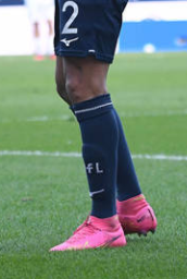 Luba1893's tweet photo. Gamboa trug gestern Nikes mit Socken, Ljubicic heute hingegen Schuhe von Puma ohne Socken. Daher war das Einsteigen gestern noch auf dem Schuh, das heute über dem (niedrigeren) Schuh. Entsprechend absolut perfekte Entscheidung der tadellosen Schiedsrichter. #KOEBMG #CollinasErben https://t.co/v8dDZcfpAh