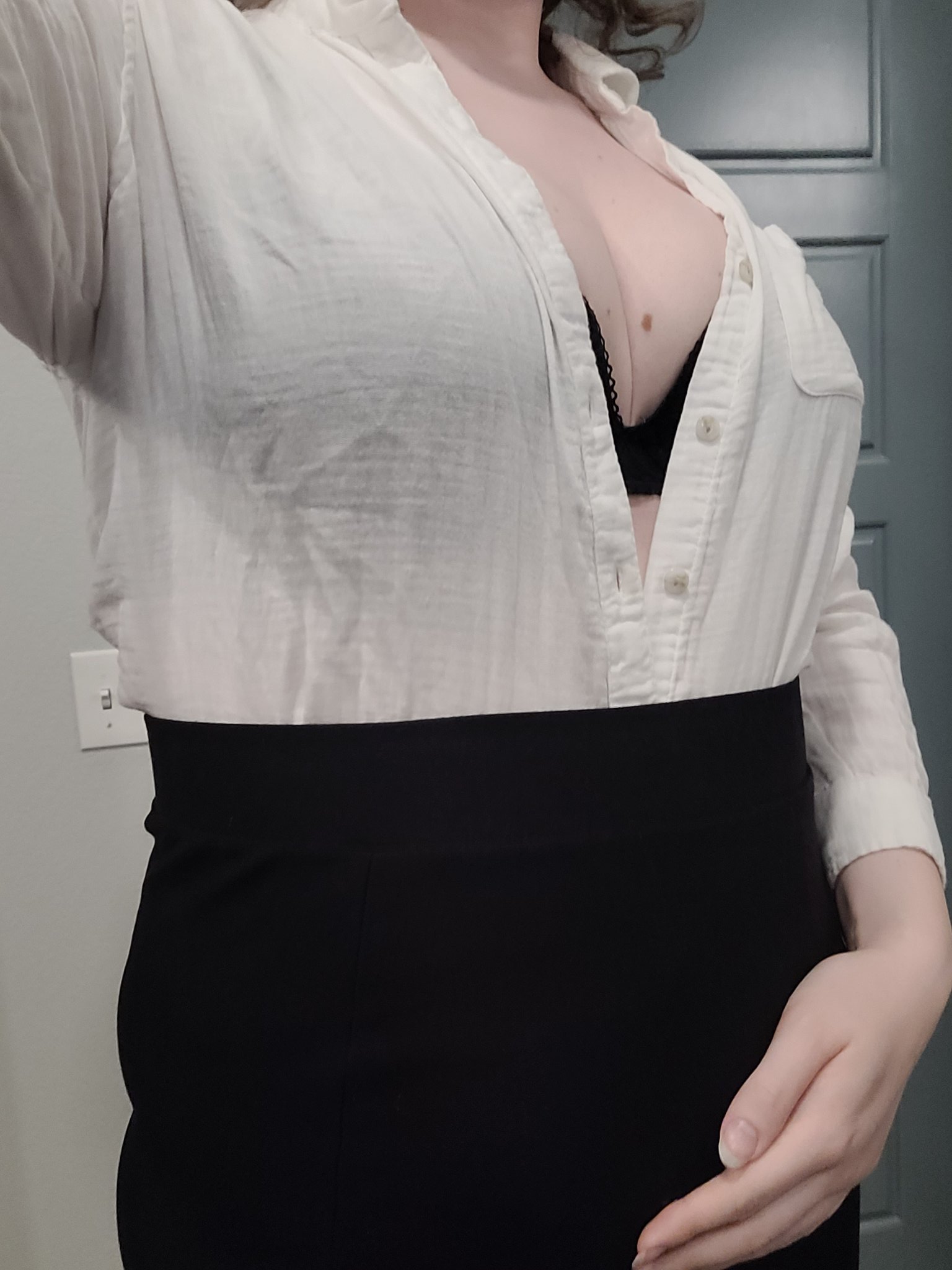 💜 Salvia Carhina 💜 على X: Busty Secretary was the LAST thing I thought I  could pull off, but  / X