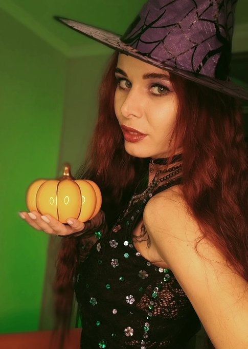 Trick or treat ? 🎃 https://t.co/RZKaaZzI36 @chaturbate https://t.co/cgwFXJKjqm<a class="tags" href="/tag/chaturbate">@chaturbate</a>