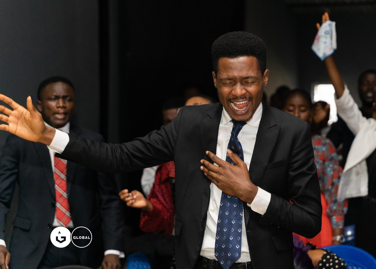 gloryzoneglobal's tweet photo. The snare is broken and I have escaped as a bird that escapes the prey of the Fowler 
He has delivered me 
It's my season of joy and prosperity

I ariseeee and illuminate the world!!!
#HelloFreedom https://t.co/z2JIcsKiwC