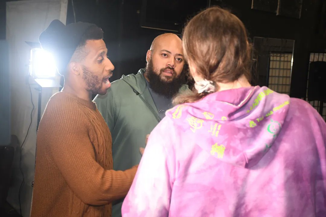 Show and Tell Boston tweet media