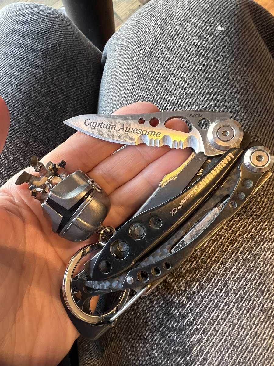 Funny how you get sentimental about little objects. This, albeit broken, and somehow fitting furniture into a girly hairdresser Audi TT got us moved into the flat in Little Stanion 💔 <a href="/FanaticalBeard/">TheEnthusiasticBeard</a>