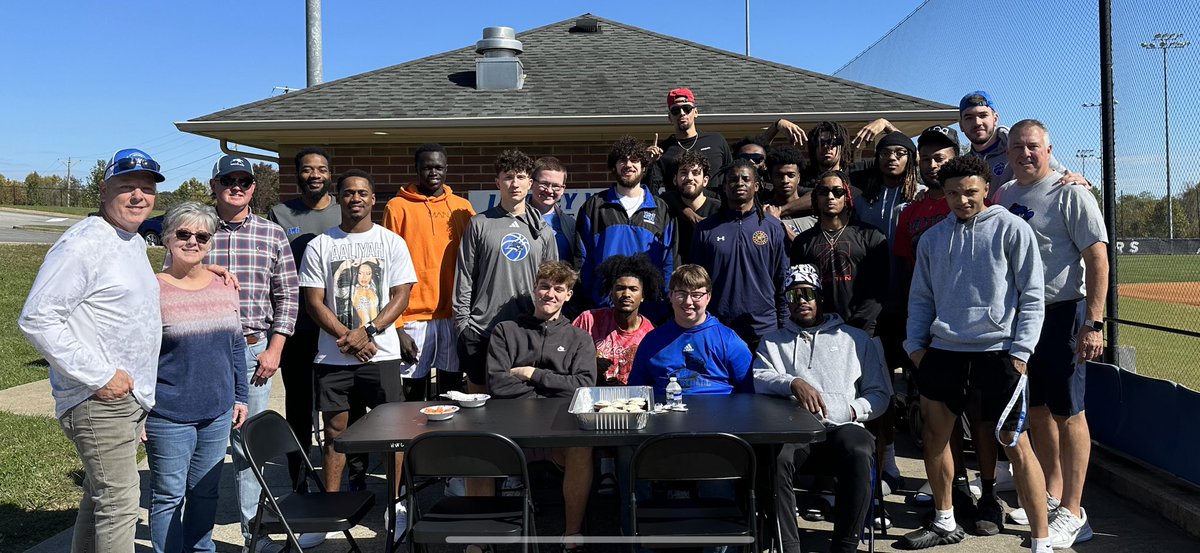 Huge thank you to J Dean Reed and his wife Vicki and former Blue Raider Ryan Vaughan for providing food and fellowship at our tailgating party before the football game on Saturday!